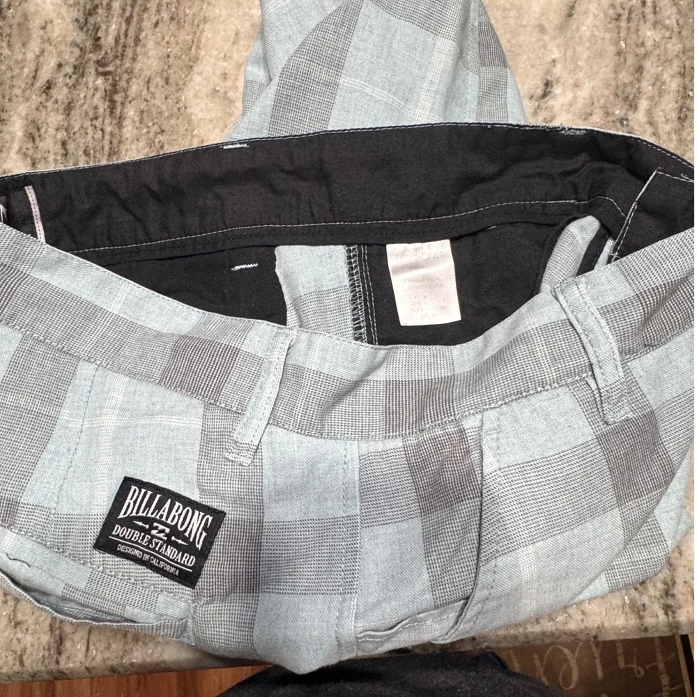 Billabong Shorts Mens 31 Woven Plaid Blue Gray Double Standard Surf Skate VTG